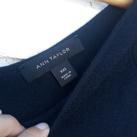 Ann Taylor Dress Bell Sleeve Fit and Flare Wool - Picture 5 of 6